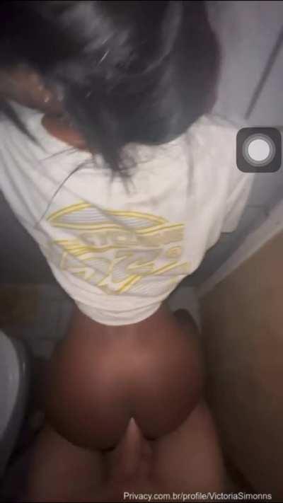 Victoria simonns muito gostosa 🔥🔥🔥