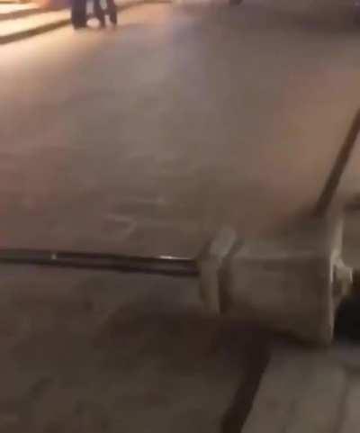 SoMbOdY cOmE GeT hEr...