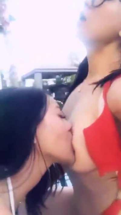 Look mom, no hands...