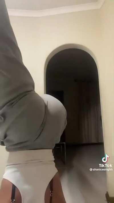 @shanicesinghh with those meaty South African cheeks