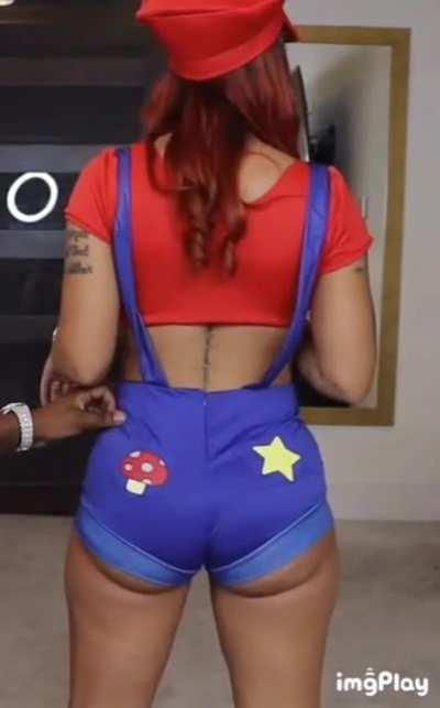 Mario booty jigging