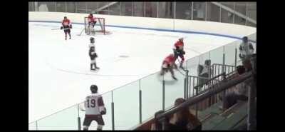 Tries destroying a player ends up destroying his own face