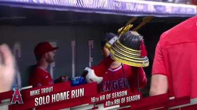 [Highlight] Mike Trout solo HR right after Ohtani. His 16th of the season. 9th time those two have gone back-to-back this year.