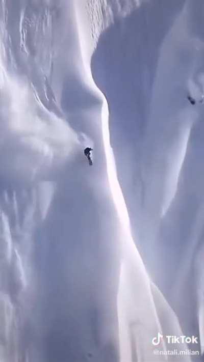 Vertical snowboarding