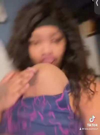 I’m starting to like this new trend on TT 😂🍑 