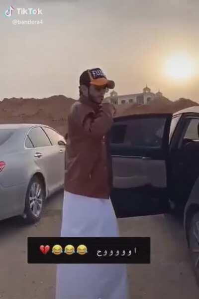 I can't stop laughing at this video 😭