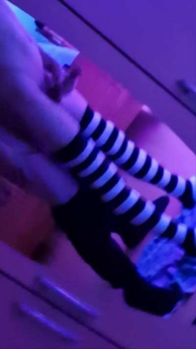 He loves being a power bottom once in a while ;3