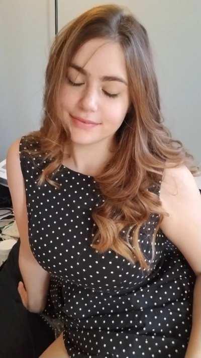 Mommy forgot her panties