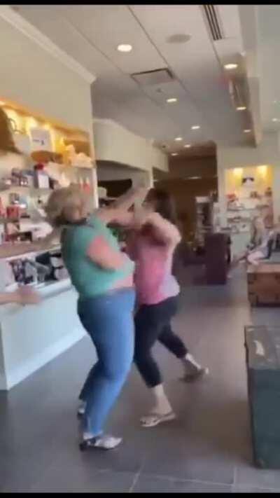Fight breaks out at nail salon