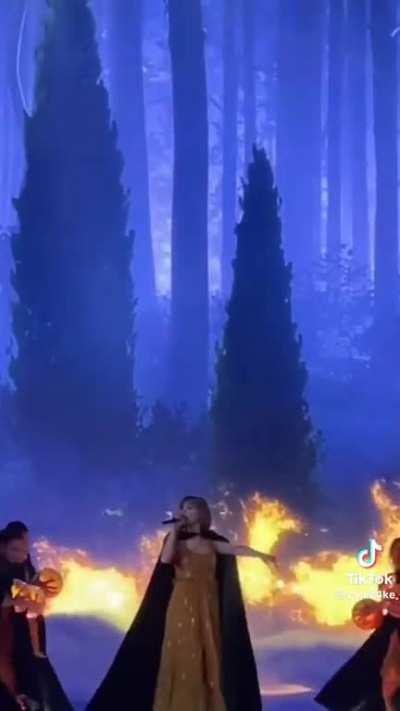 Why I Don’t Fuck With Taylor Swift (edit)