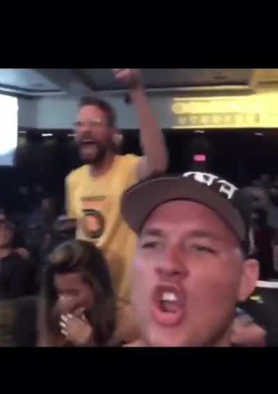 Professional close combat fighter yells twist his d1ck during a MMA Fight!