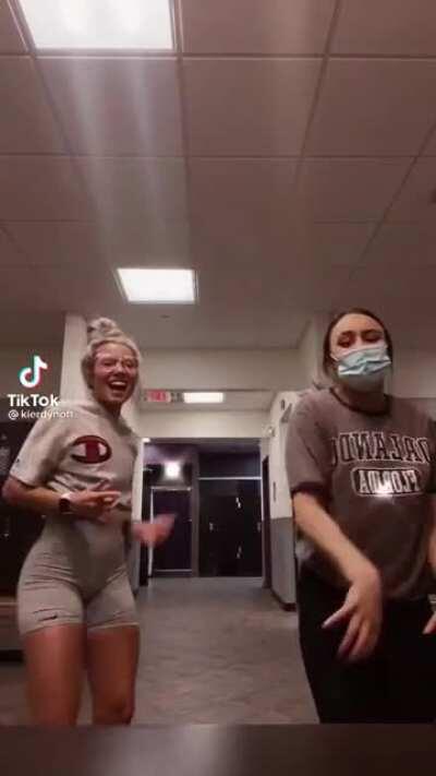 Damn Grey Shorts Is Thick😍🥵