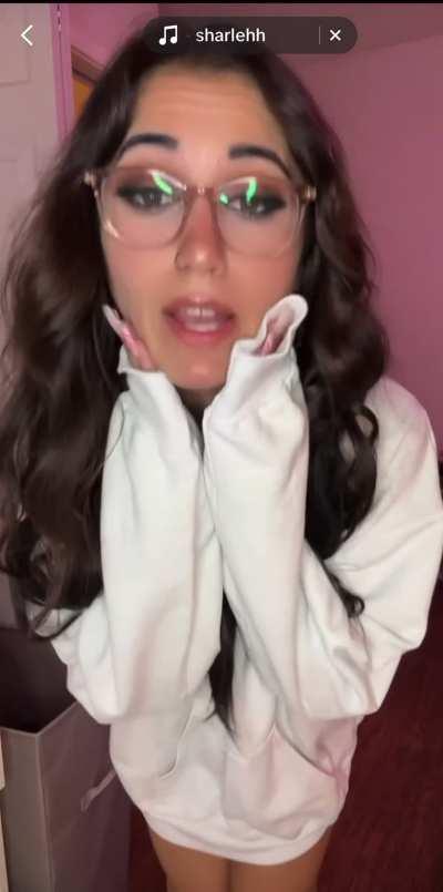 Hoodies hide a lot ð¤­