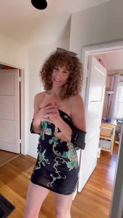 I love when my good boy helps me undress after a date night with a tinder date! [F] MILF