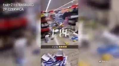 Fellow frogs, forget about the Brits. We now have a new enemy