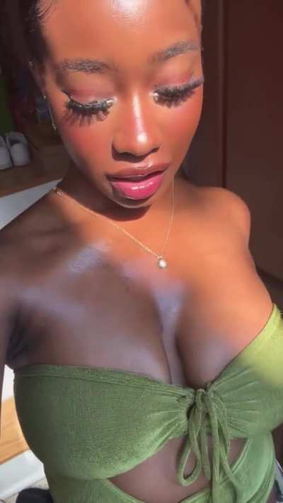 Deb smikle is so hot 