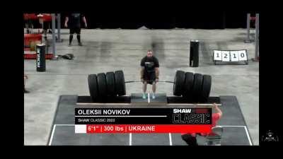 Hummer Tire 1210lbs Deadlift World Record
