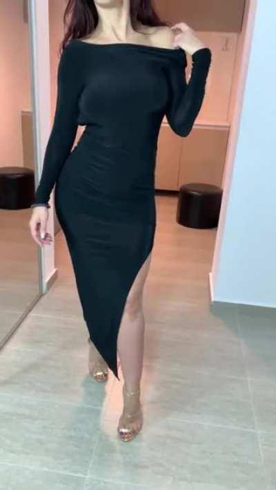 Little black dress [F]