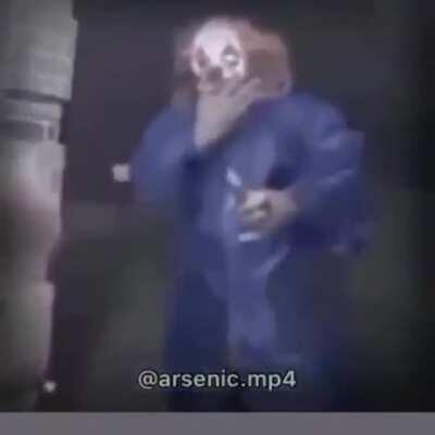 🤡✋
