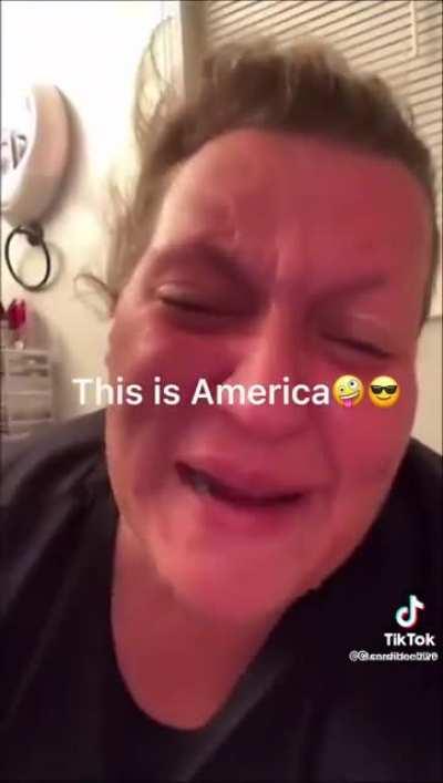 She posted this while shitting...