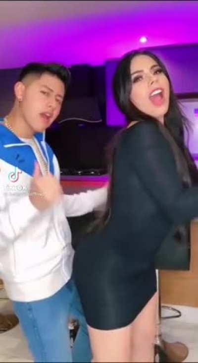 Así perrea 🥶🤤