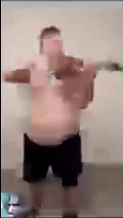 i’m pretty sure this is that mukbang guy