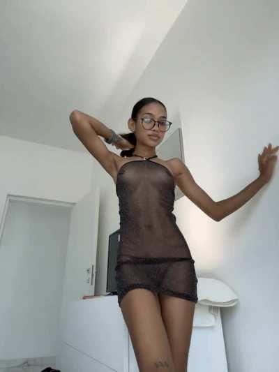 I can discern your eyes fixed on me.