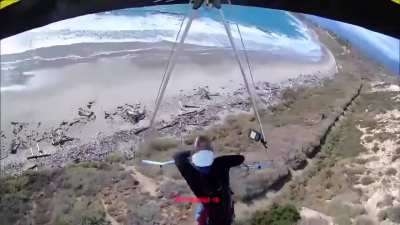 harness fails on the hang glider