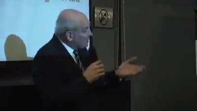 Jose Luis Espert explica como el problema de Argentina no es el libre mercado, sino el déficit fiscal