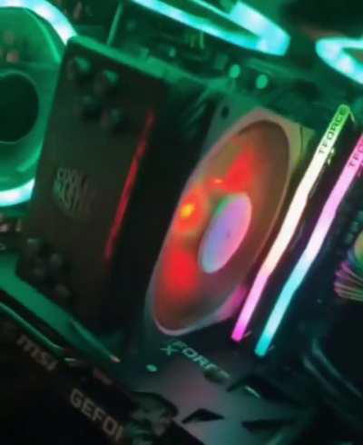 Bro swapped his cpu for a V10 engine