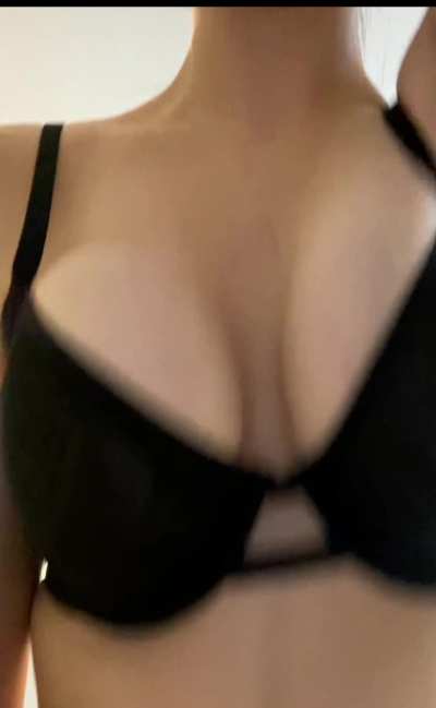 Anyone else feel bad for her bra?