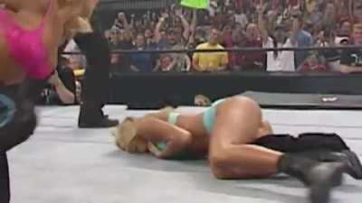 Some old school diva action from Stacy Keibler and Trish Stratus
