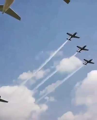 Dual Airbus A340 flyover in South Africa