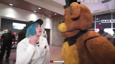 Ishowspeed met freddy fazbear during his 24/7 USA marathon tour.