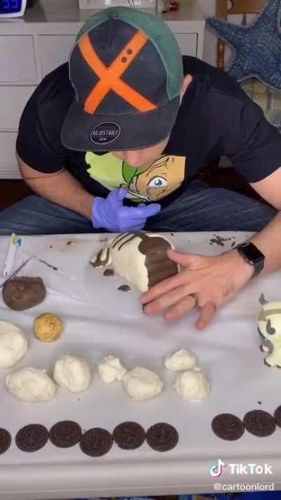 Appa from avatar the last air bender made out of Oreos