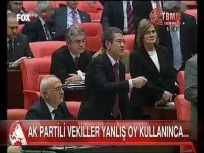 Samimi söylüyorum bunlar nasıl 20 yıl yönetti yok abi aklım almıyor. Ulan CHP hiçbir şey yapmasa bile bunların kaybetmesi lazım