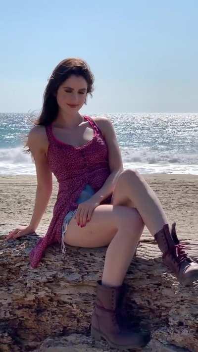 Laura Marano