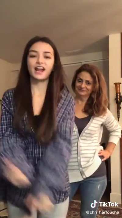 Comment what y'all would do to this mom and daughter