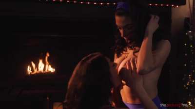 Girls just wanna suck tits