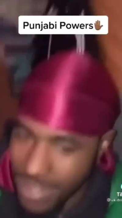 Ayoo JJ and Vikk moving mad......(guys it’s just a joke, also I already uploaded it on other subreddit aswell so don’t come at me pls😊)