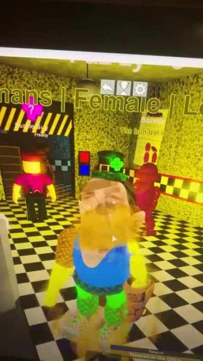 He kinda hot tho 😍😍