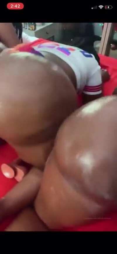 So the poll I did requested more ass then anything else 👀 this for y’all. The poll has less the 24 hours left it’s a vote between ass, tits, or do it how it’s been doing so get your votes in so I know was up