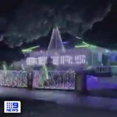 This Christmas light display in Melbourne featuring a remix of Daniel Andrews saying, ‘Get on the Beers’