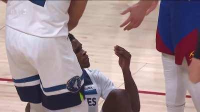 [Highlight] Jokic gets called for a flagrant 1 on Ant