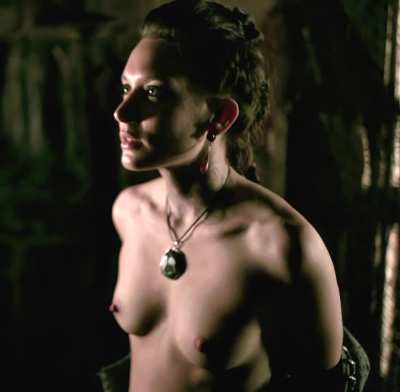 Josefin Asplund in Vikings [S4E18-2017]