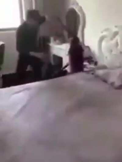 Me trying to run away from the crablet while he’s trying to get to my head