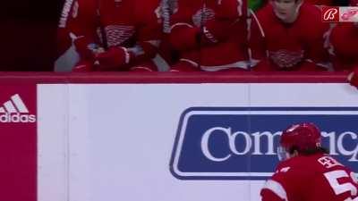 Seider with another huge reverse hit, this time on Willman