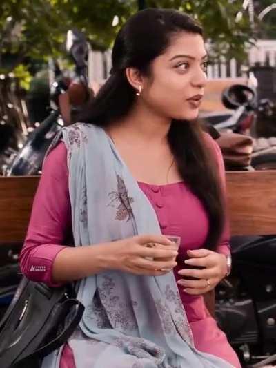 Varsha Bollamma 🍊🤤