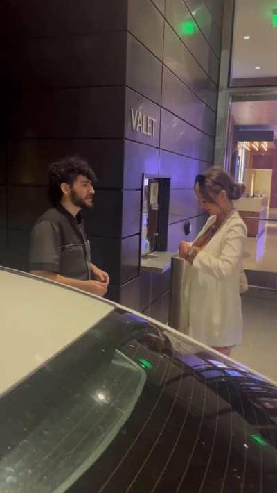 Slutty Tiktoker flashes Valet guy in public