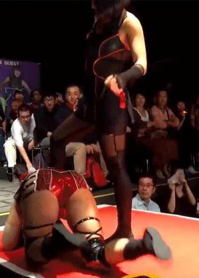 Io Shirai forced to stick her fat ass in the air.